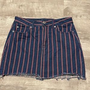 American Eagle Women’s Jean skirt- dark wash with red and blue stripes size 8